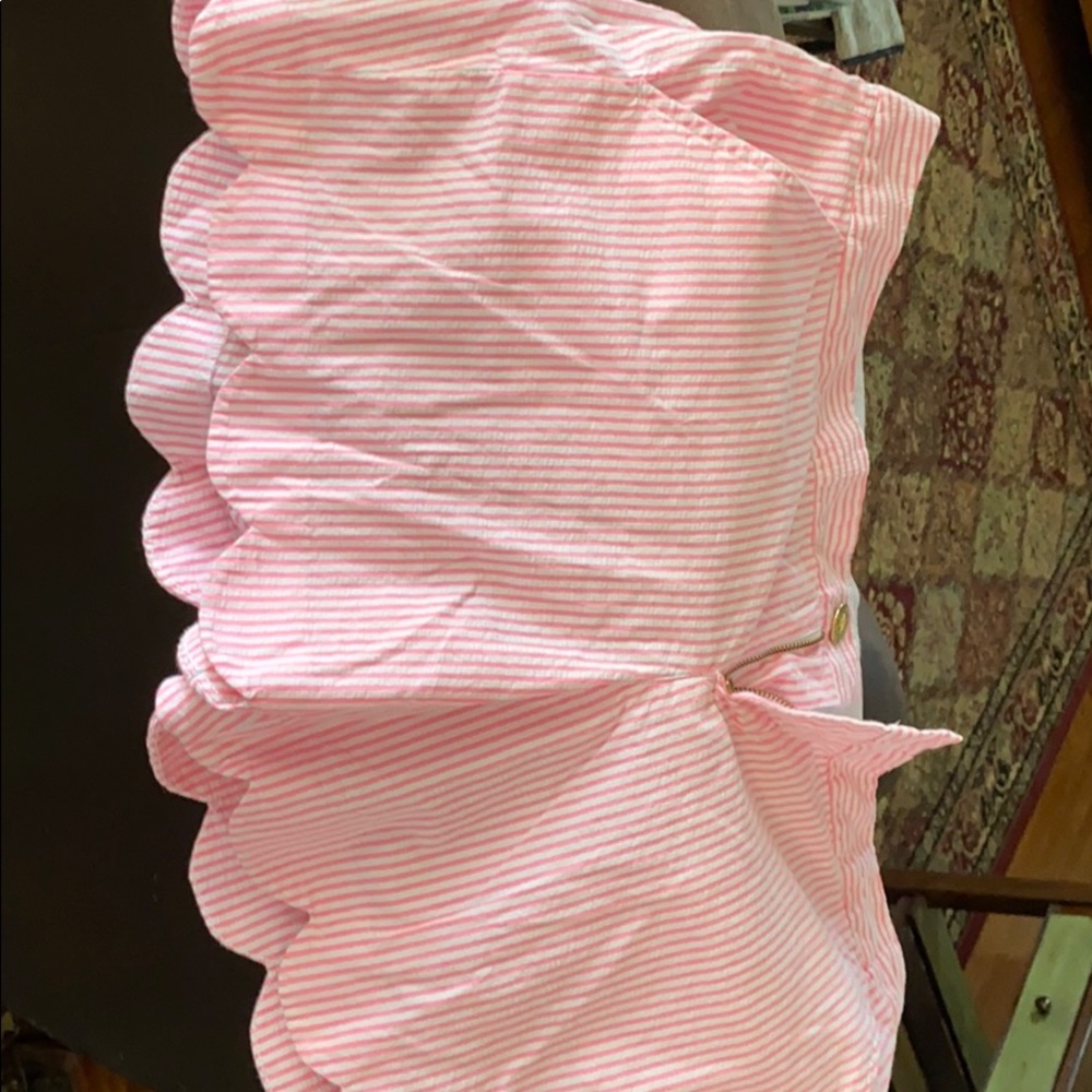 Lilly Pulitzer Scalloped Seersucker Pink Shorts